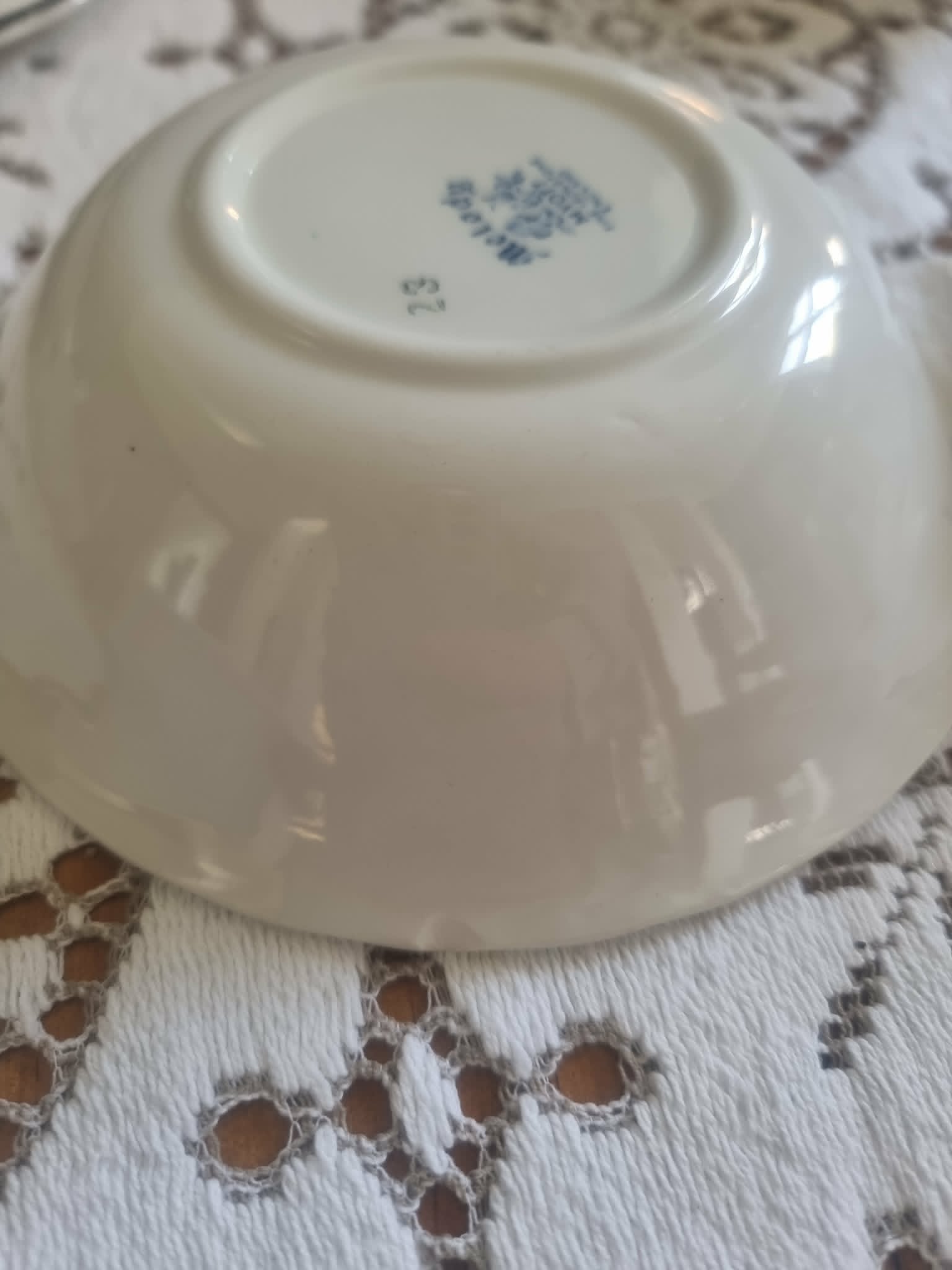 Myott Melody Fine Ironstone Bowls x 4 (1 x bowl has a chip)