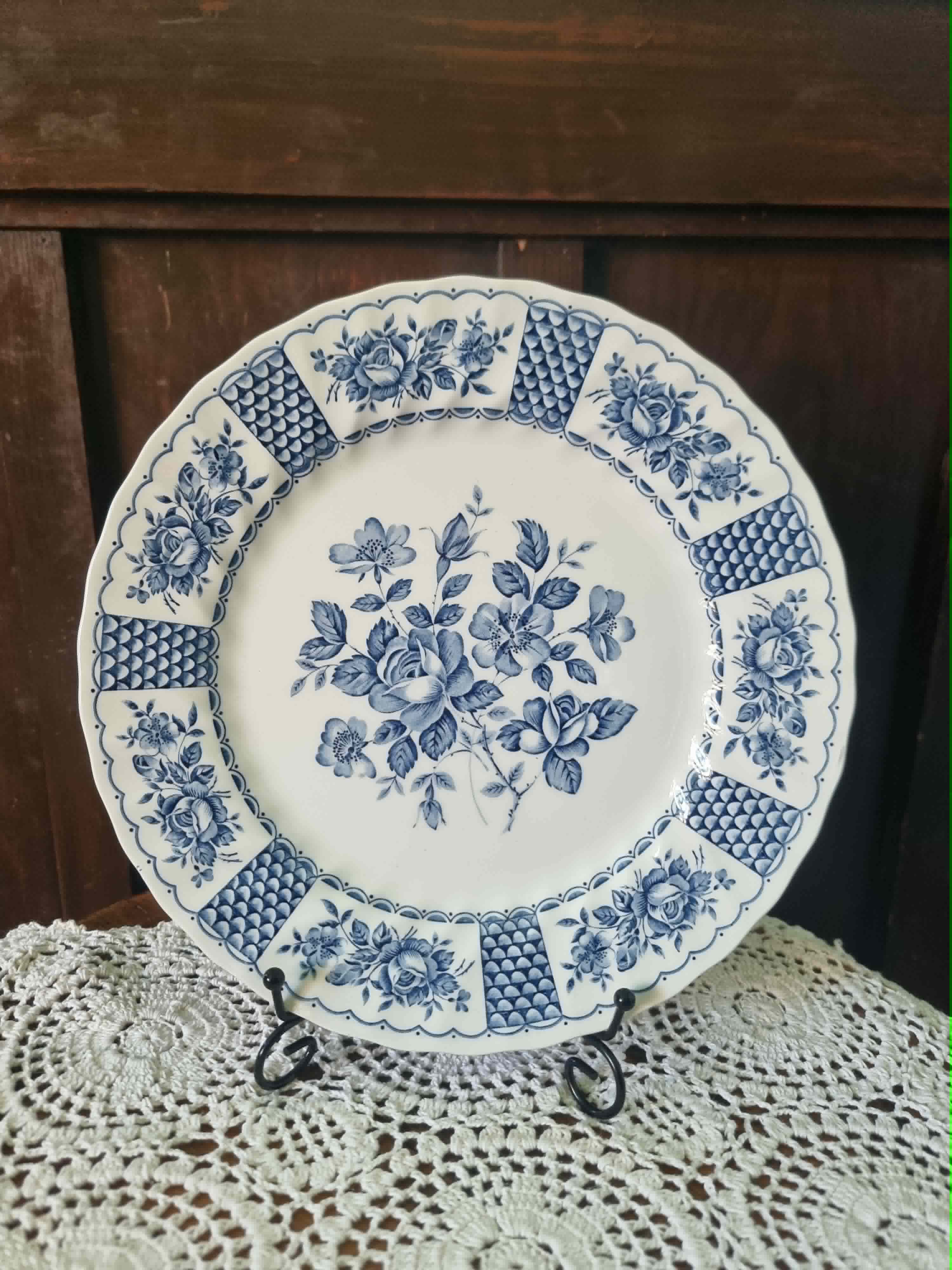 Myott Melody Fine Ironstone 2 x Dinner Plates