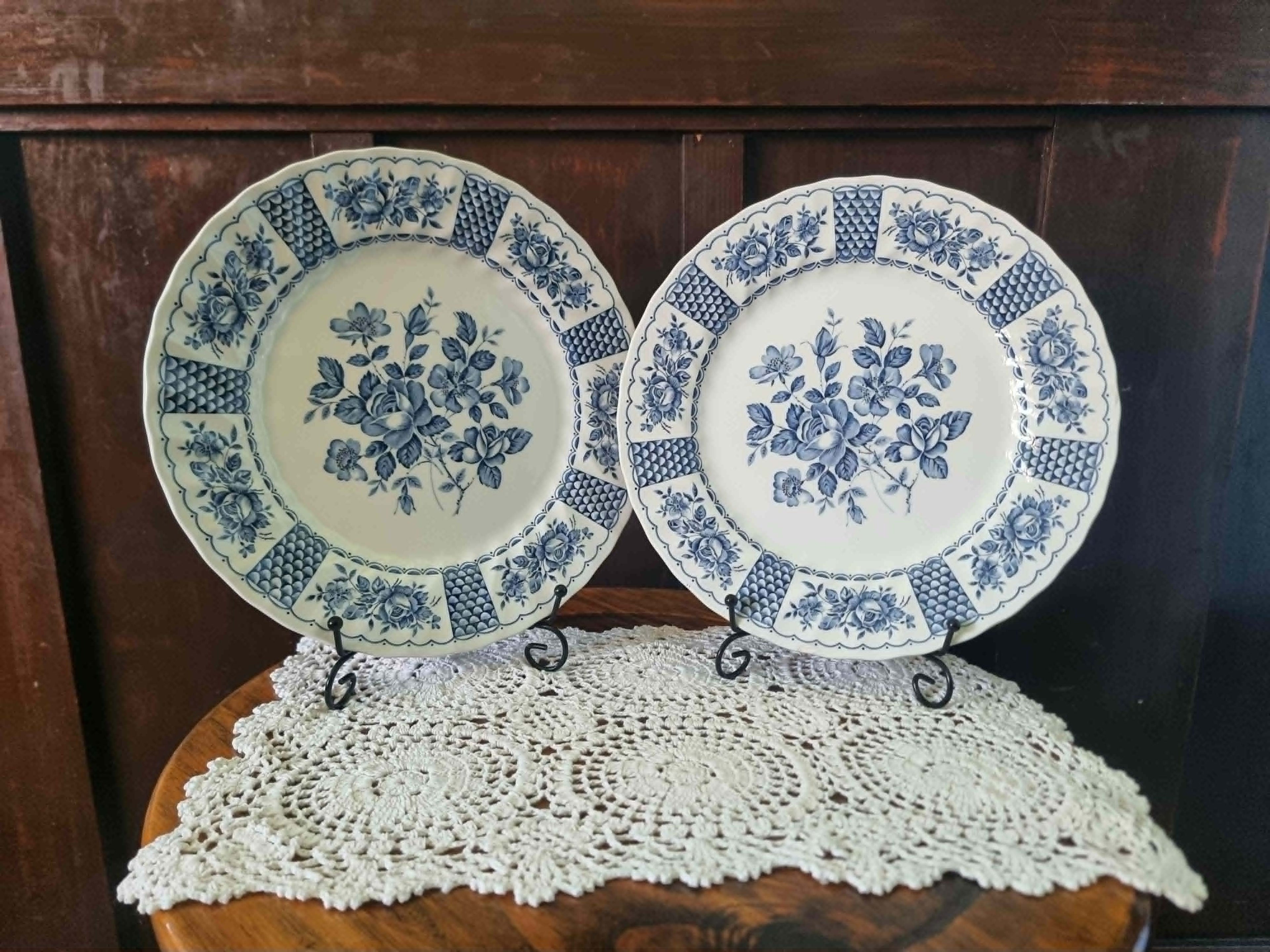 Myott Melody Fine Ironstone 2 x Dinner Plates