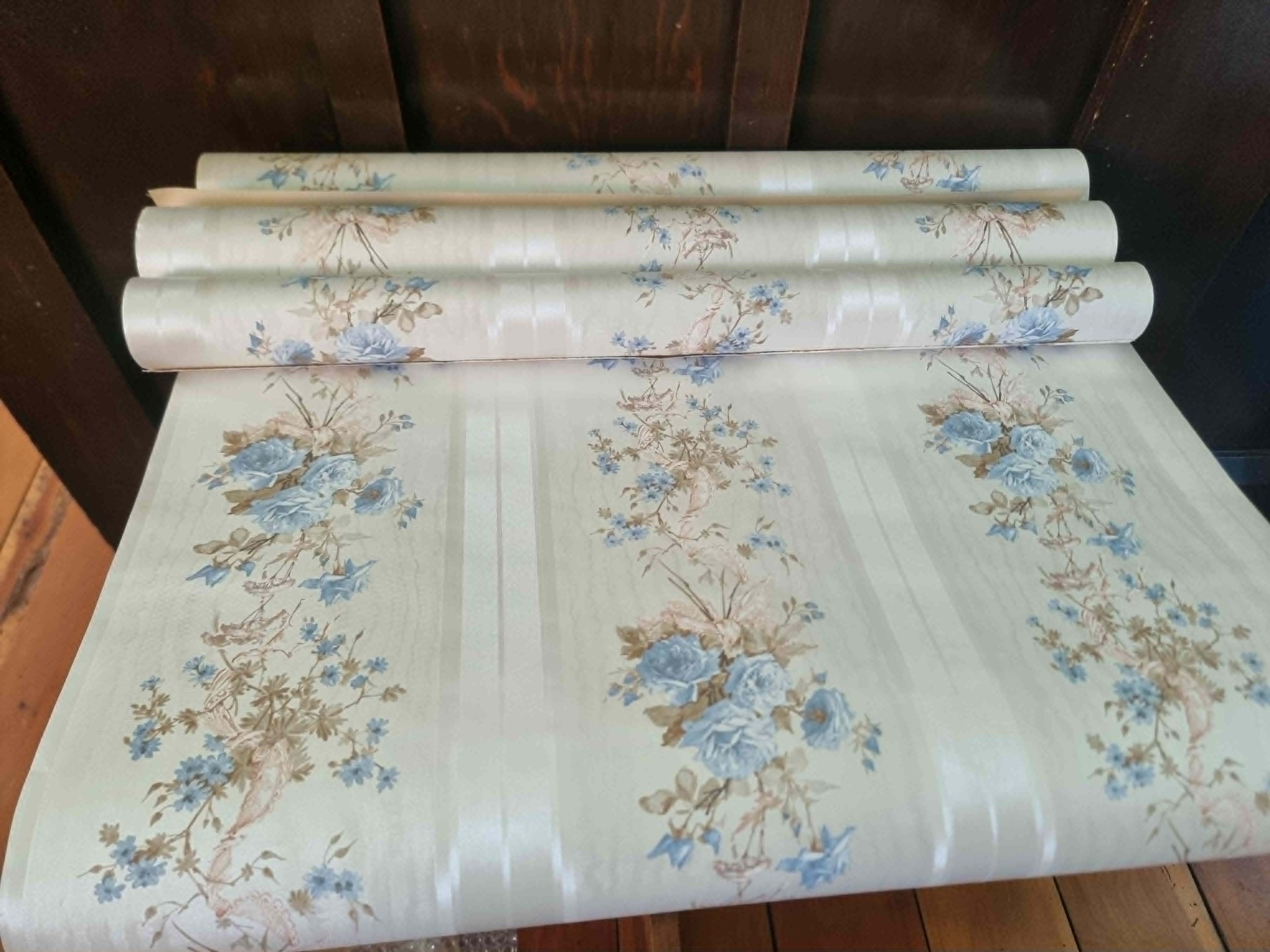 Vintage Floral Wallpaper Rolls